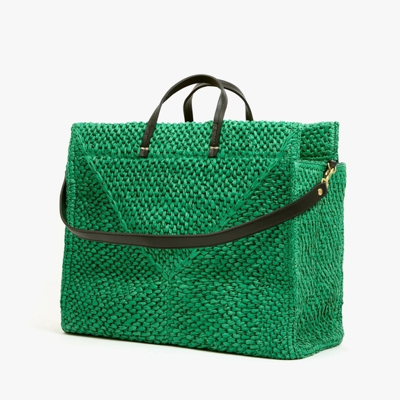 Clare V Handbags - LIKE NEW CLARE V SUMMER SIMPLE RAFFIA TOTE BAG - GREEN APPLE